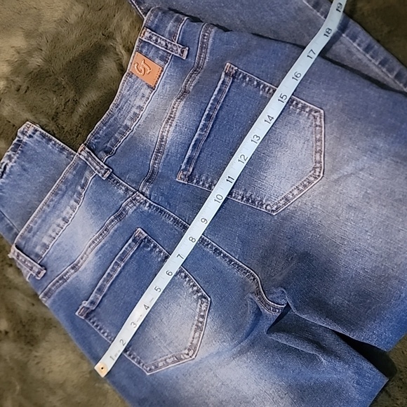 High rise dream fit distressed jeans - Picture 3 of 3